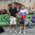Болгарин Чавдар Костадинов приехал из Англии на мотоцикле, купил за 50 евро старый велосипед и тоже участвует в гонке